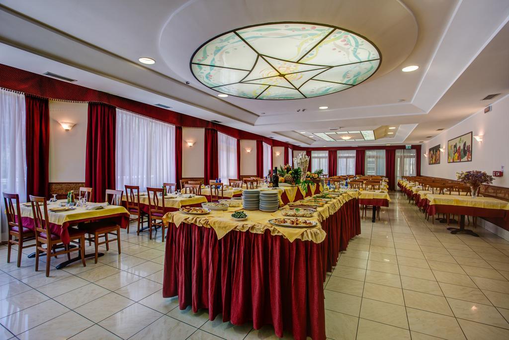 Hotel San Giorgio Milano Marittima Exterior photo