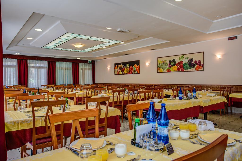 Hotel San Giorgio Milano Marittima Exterior photo